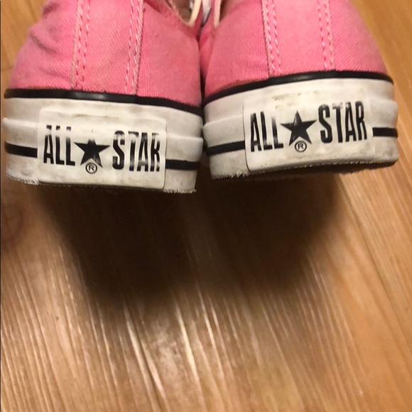 Women’s pink Converse size 6 - Picture 4 of 5